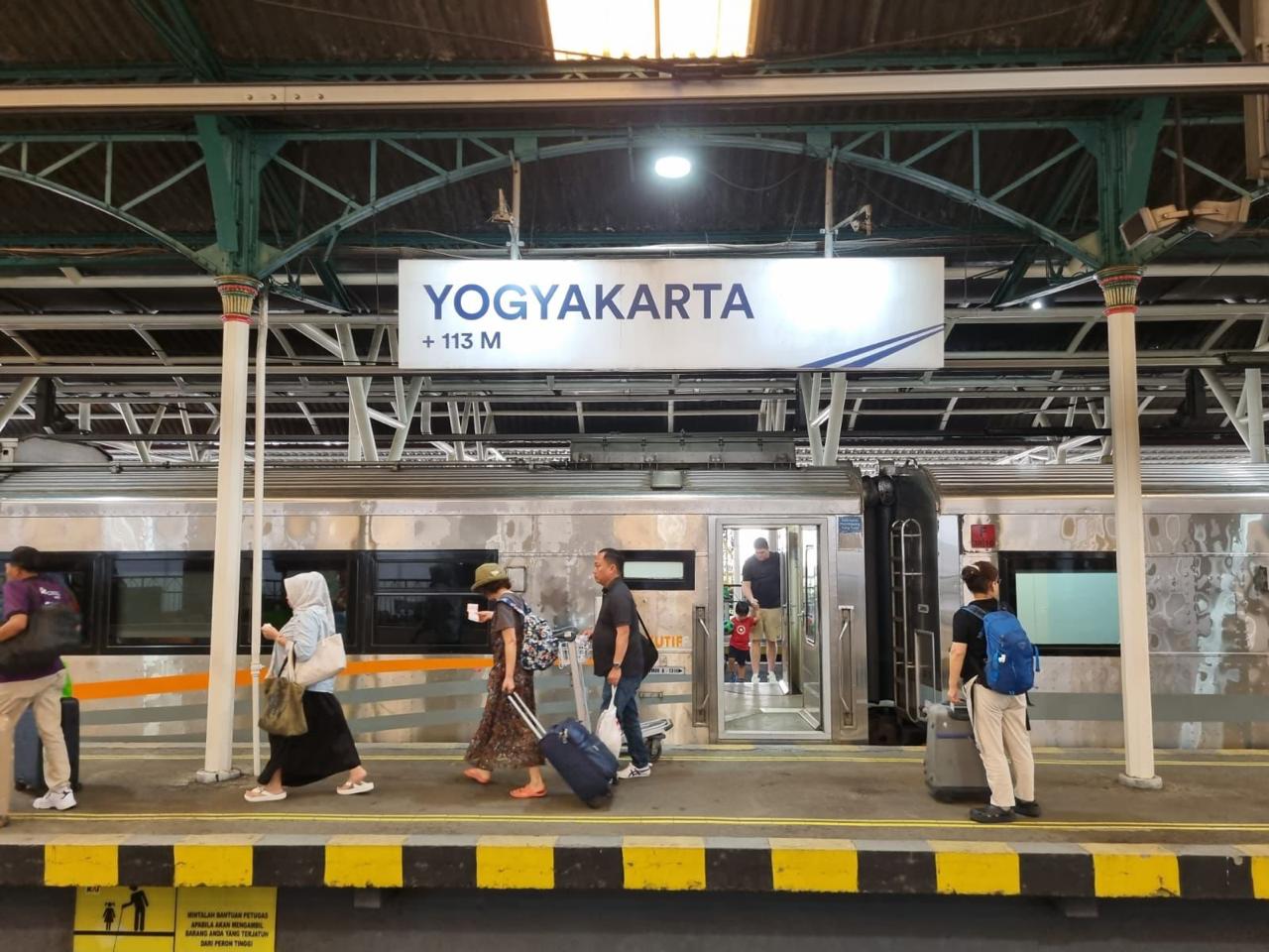 Stasiun Yogyakarta Jadi Favorit Pemudik Kereta Api Selama Mudik Lebaran 2025
