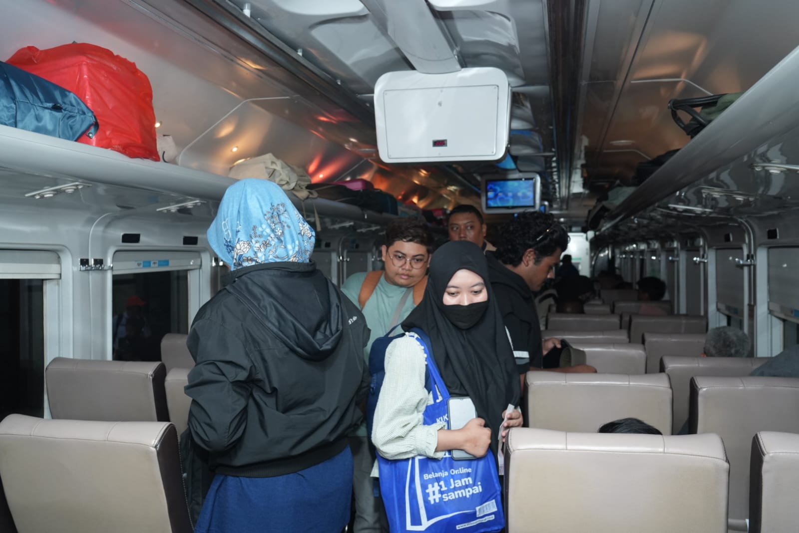 Probowangi dan Blambangan Ekspres Jadi Pilihan Utama di Libur Waisak Daop 9 Jember