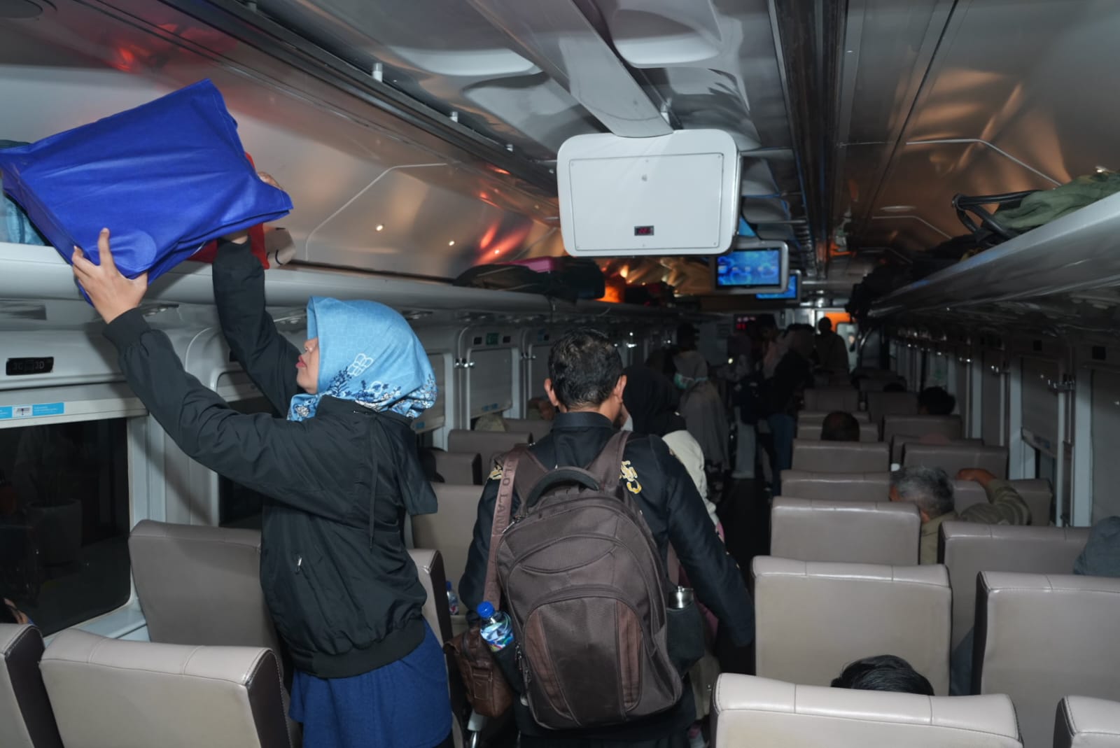 Libur Waisak, Tiket Kereta Daop 9 Jember Hampir Habis dalam Hitungan Hari