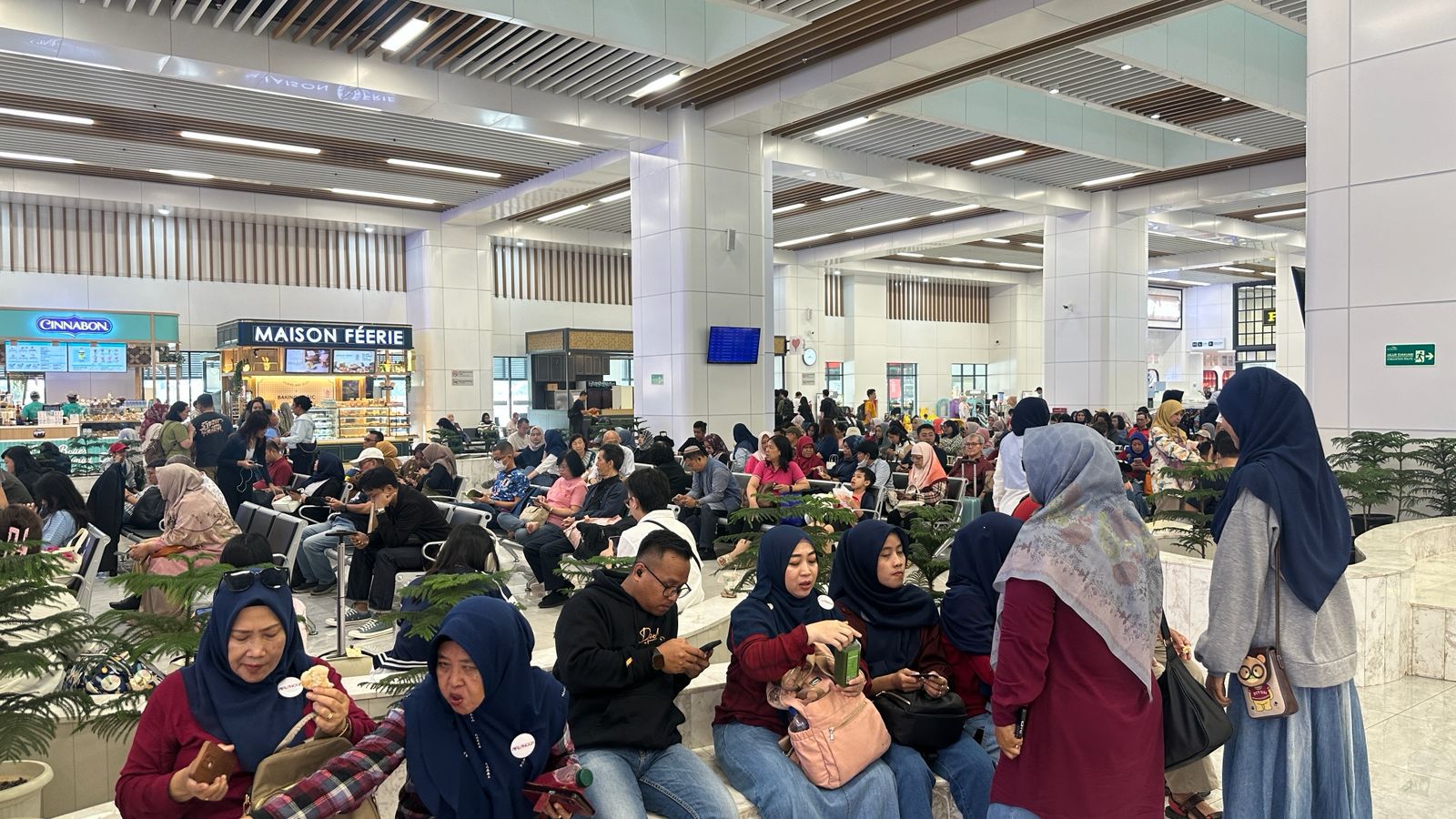 Libur Panjang, 90 Ribu Penumpang Naik Whoosh, KCIC Hadirkan 22 Promo Wisata dan Akomodasi Menarik