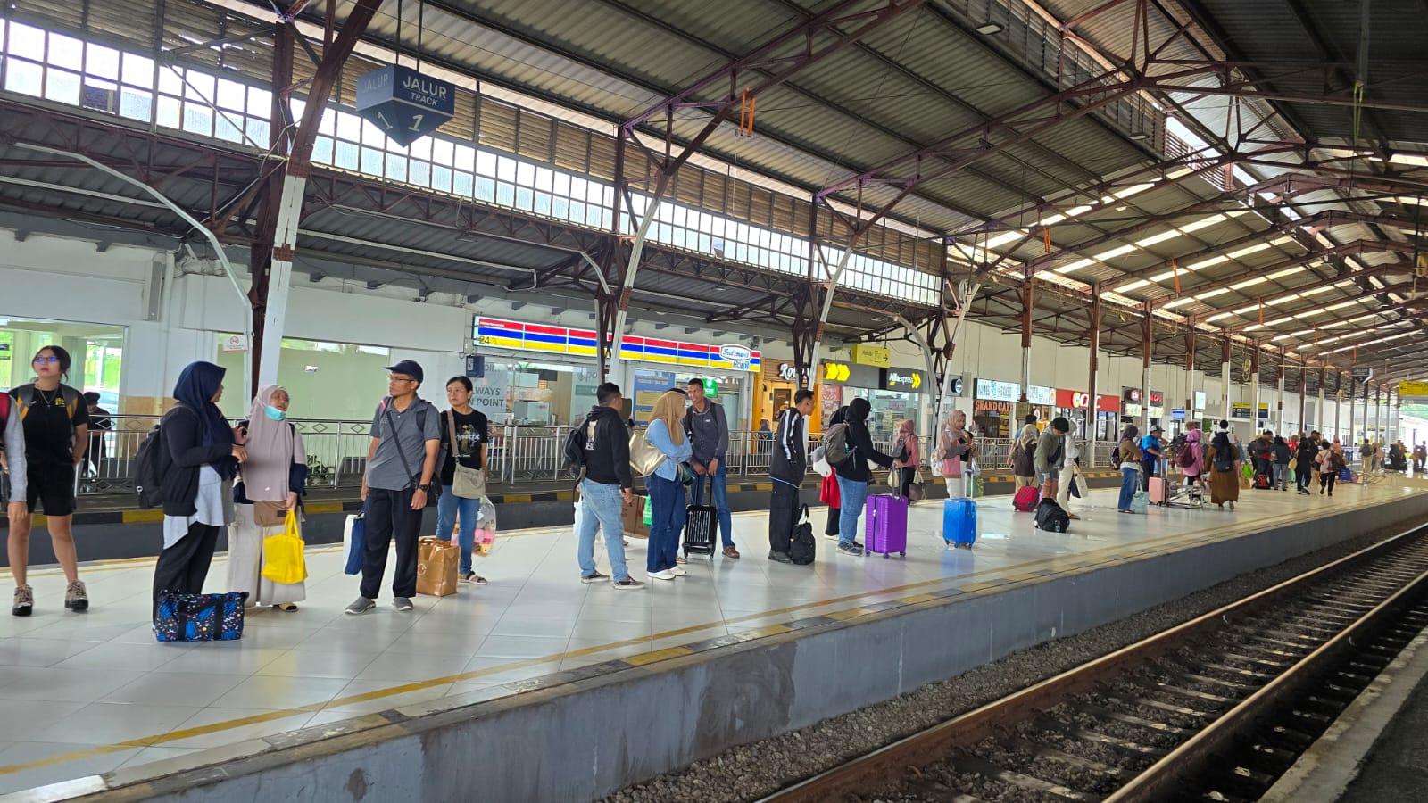 PT KAI Daop 5 Purwokerto Optimalkan Pelayanan di Tengah Lonjakan 12 Ribu Penumpang