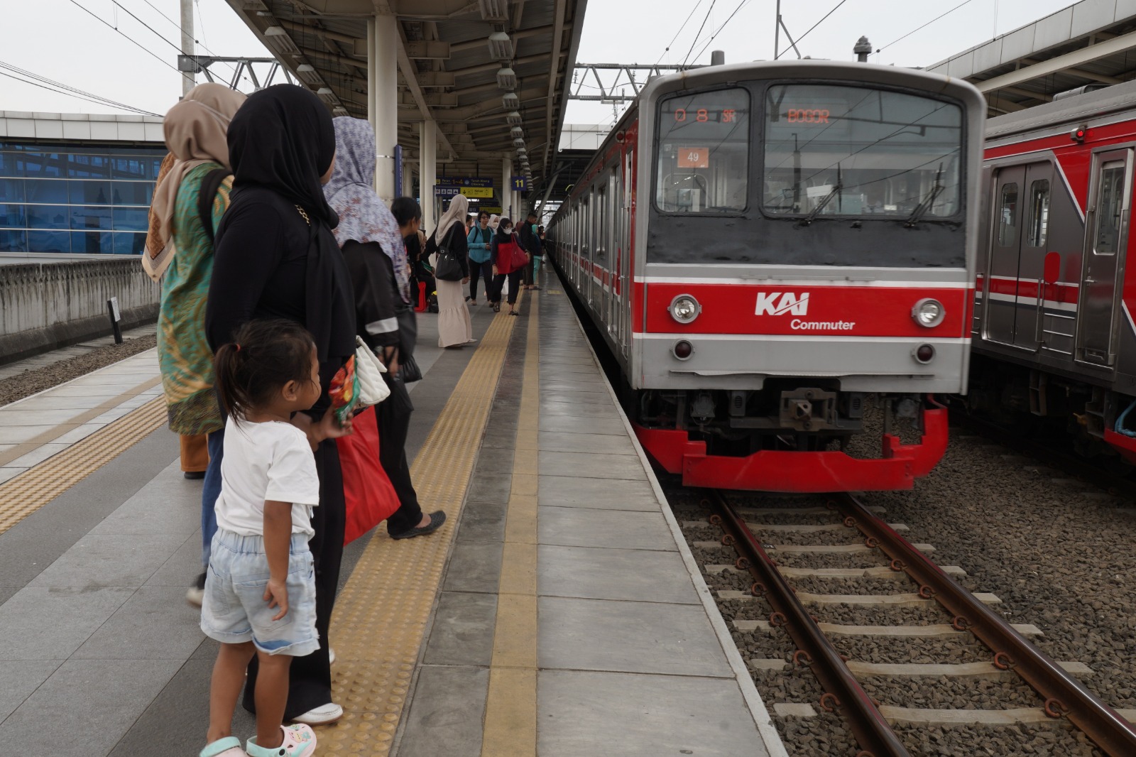 Permintaan Tinggi, KAI Commuter Cetak Rekor 93,7 Juta Penumpang