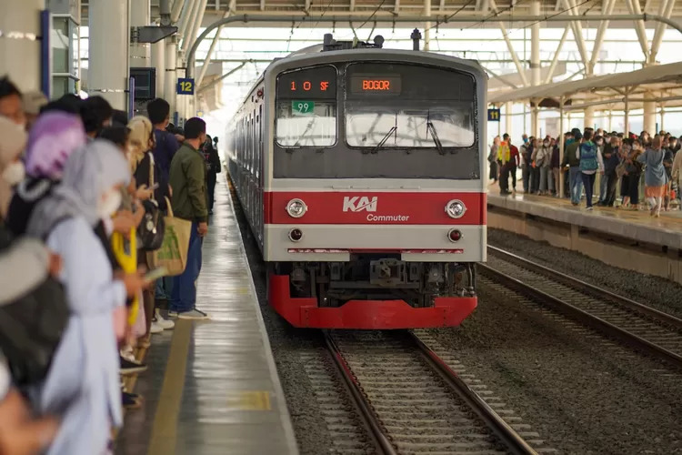 Trafik KAI Commuter Meningkat Signifikan di Kuartal Pertama 2025