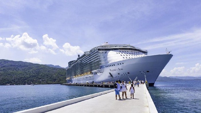 MS Insignia Meriahkan Celukan Bawang, Bali Utara Semakin Dilirik Wisatawan Dunia