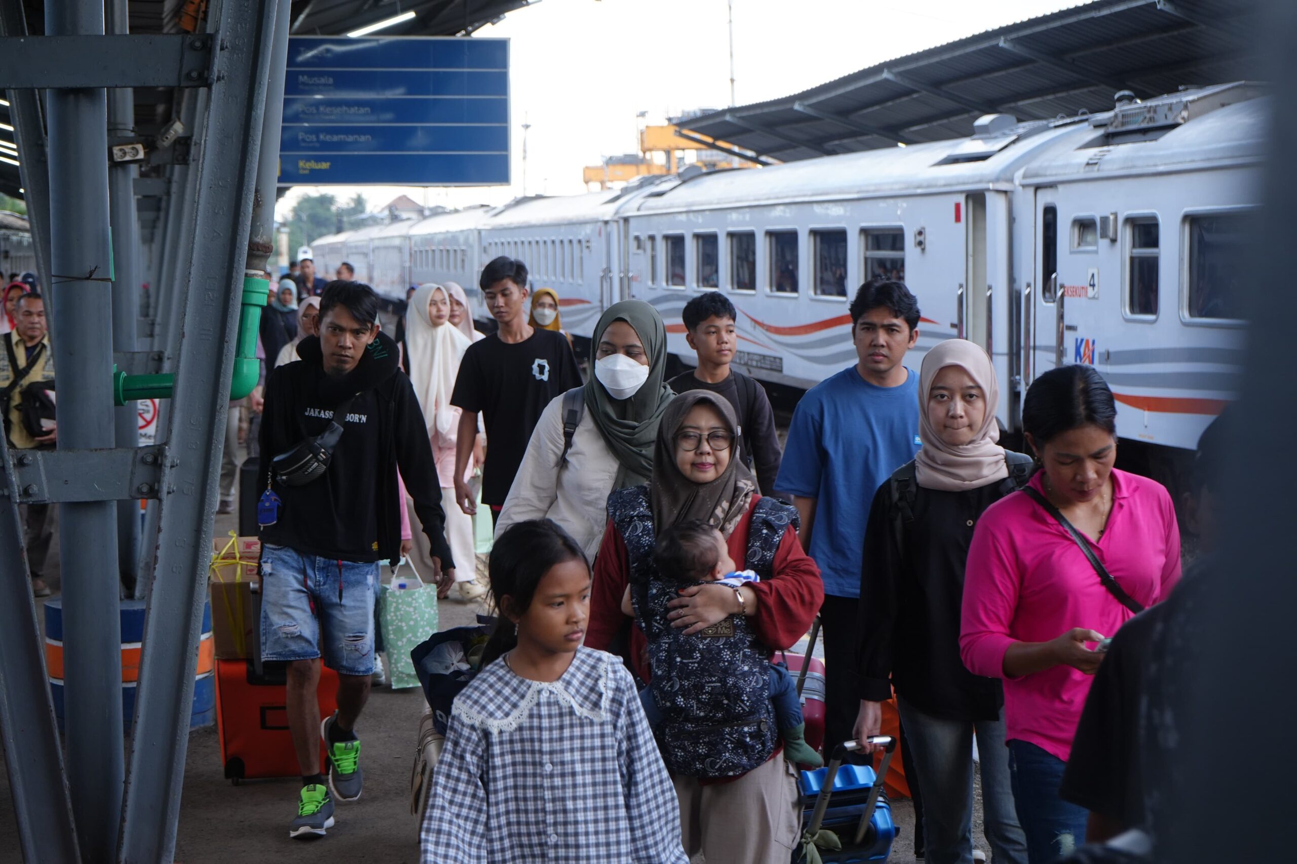 Libur Waisak, KAI Divre III Palembang Fokus pada Keandalan Sarana Melalui Perawatan Intensif