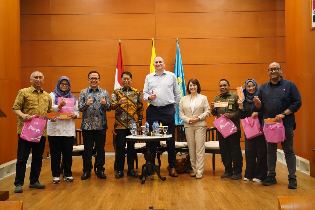 Membangun Negeri Lewat Rel: Transformasi Hijau KAI di Hari Kebangkitan Nasional